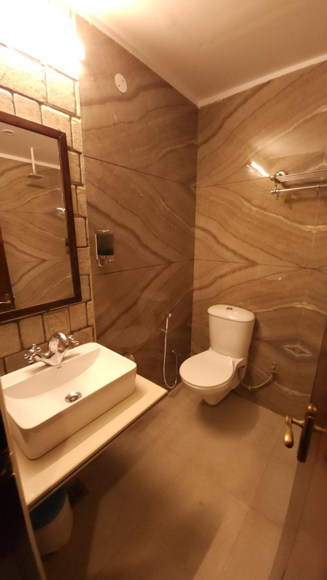 Hotel Multitech Premium Chandīgarh Buitenkant foto